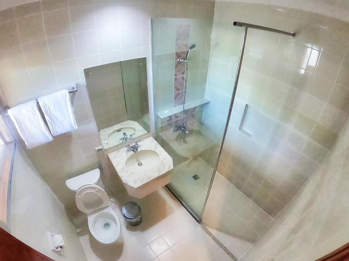Hotel Valencia Екстер'єр фото